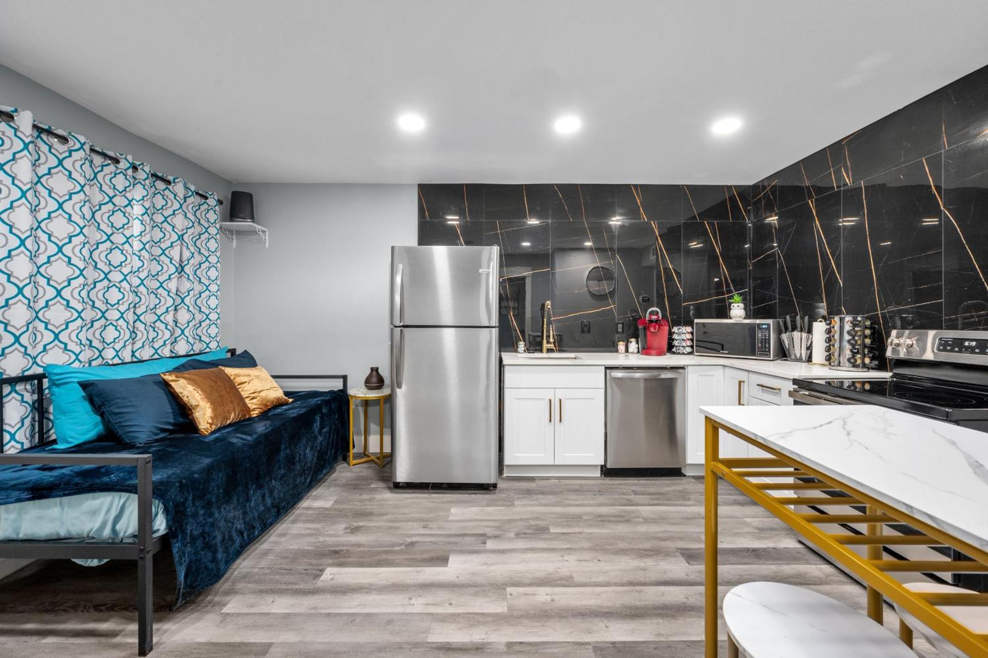 Апартаменты Warm Heights 2Br With Pool & Free Parking Хьюстон Экстерьер фото